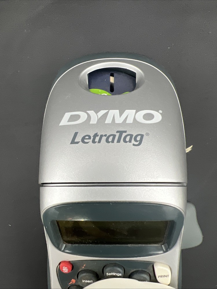 DYMO LabelManager 160 Handheld Label Maker – Works – Includes Sample Label Tape