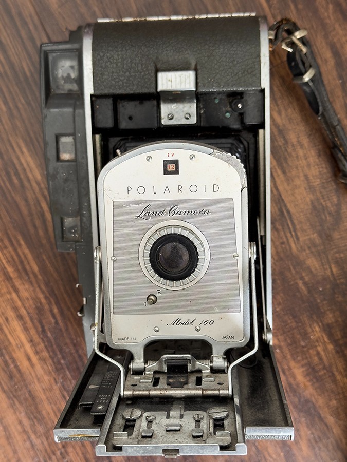 Polaroid Land Camera