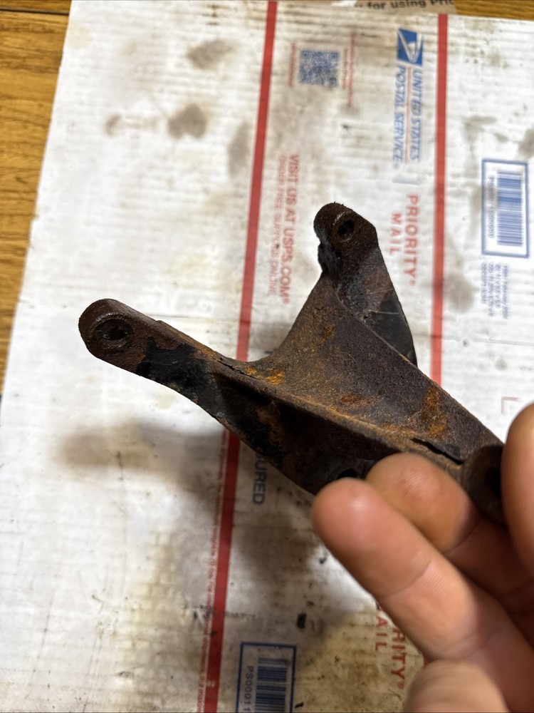 Mercruiser raw water pump mount bracket