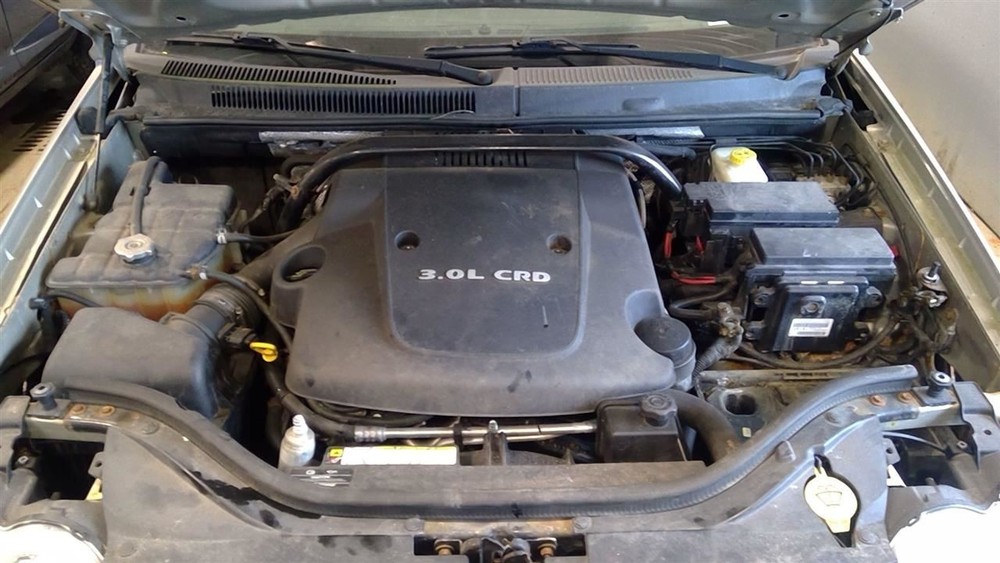 Fob/Remote Five Button Fits 08-10 COMMANDER 11548741