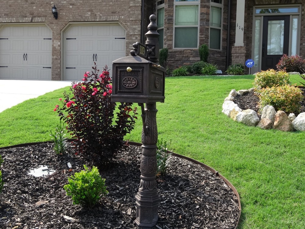 Better Box Mailboxes - BRONZE - Classic Decorative Cast Aluminum Mail Box BB-R