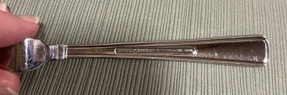 Reed & Barton Newhall Matte Flat Handle Master Butter Knife