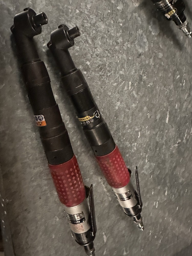 UNIVERSAL TOOL UT8961-2NR Adjustable Clutch Angle Nut Runner Auto Shutoff