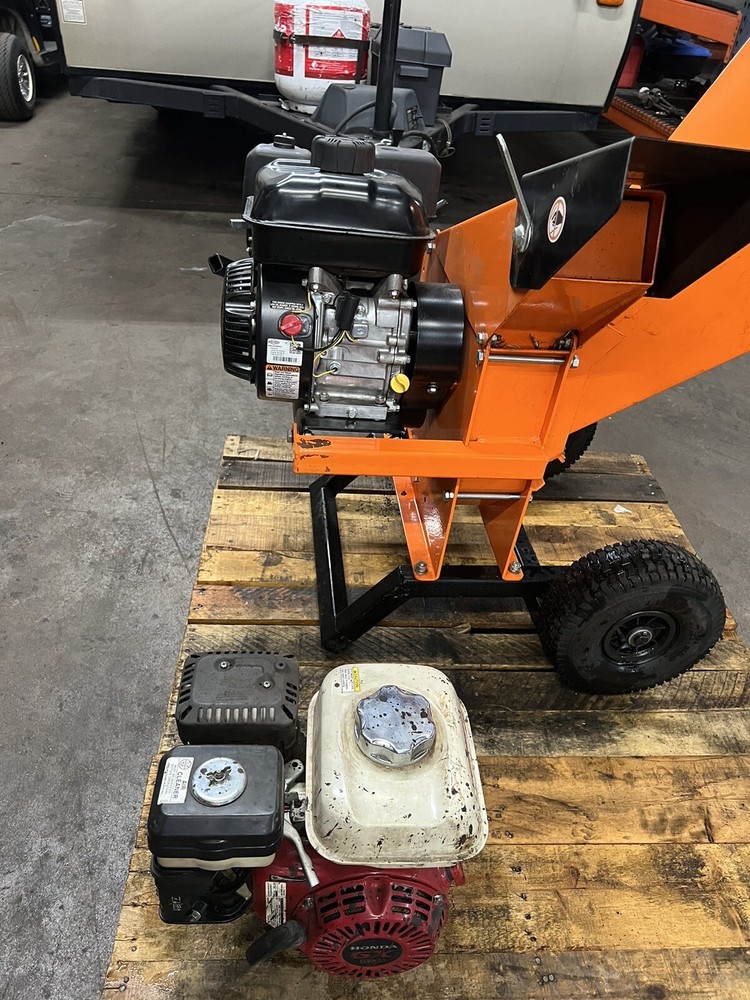 Yardmax Chipper Shredder With Spare Motor.