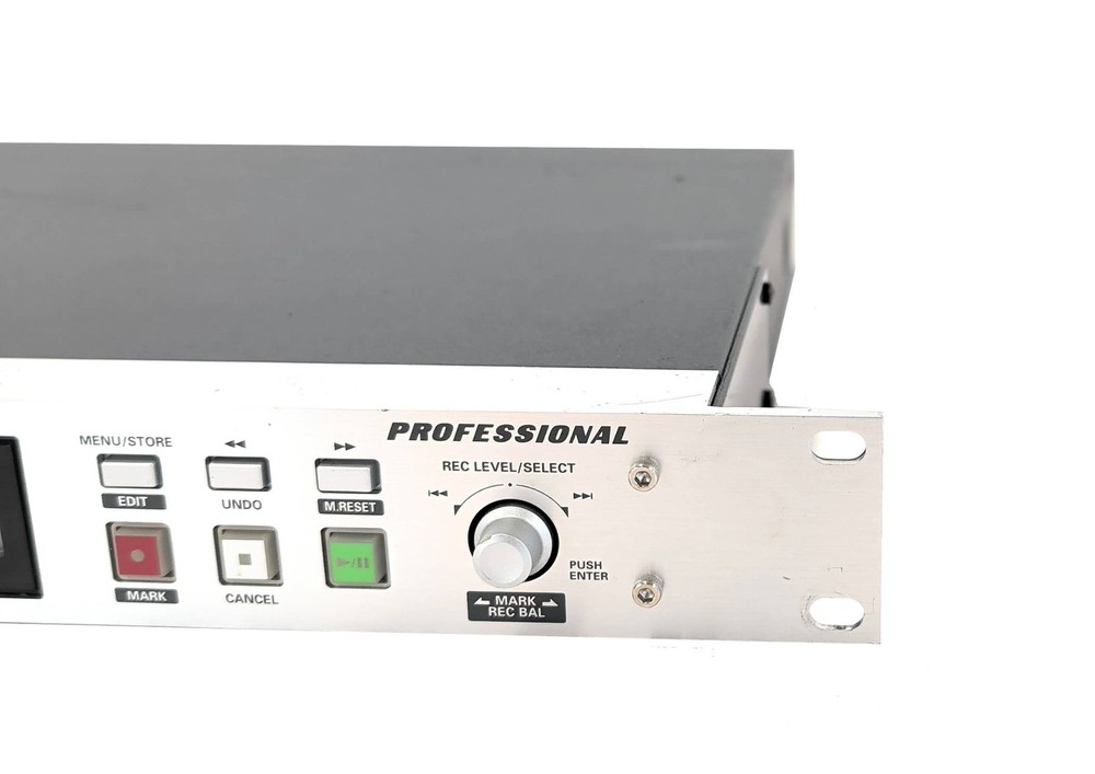 Marantz PMD570 Professional 2 Channel Digital Solid State Audio Recorder