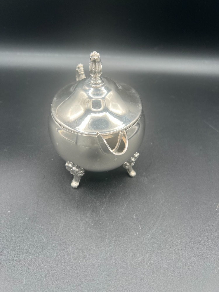 Vintage 1940s International Silver Plated Lidded Creamer