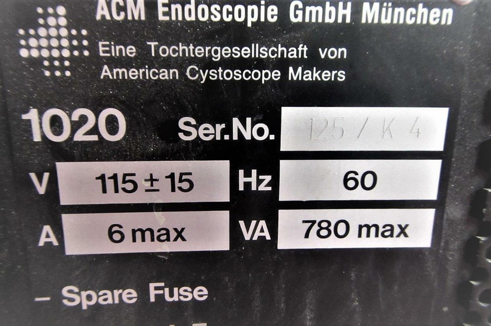 ACMI 1020 Light Supply Endoscopy Endoscopic Surgical Light Source 300 Watt