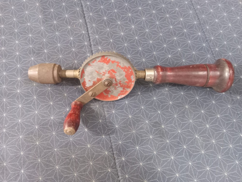 Eggbeater Drill w/ Side Handle and Push Handle