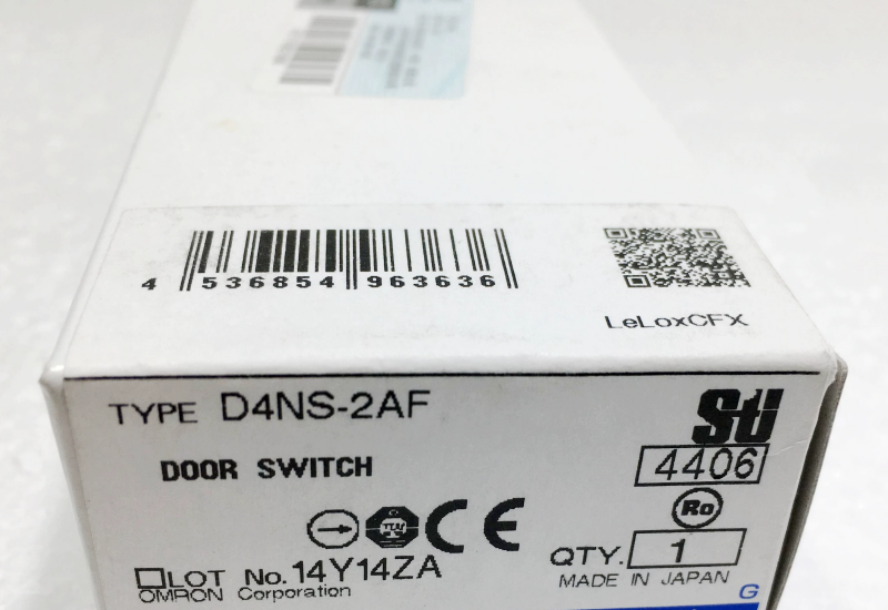 1pcs OMRON D4NS-2AF safety door switch