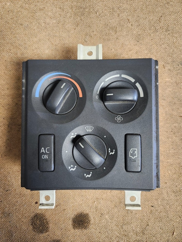 OEM Volvo VNL Climate Control 21326144