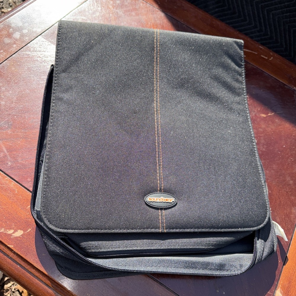 Sound Gear Cd Case Or DVD Case Holds 208 Discs Excellent Condition