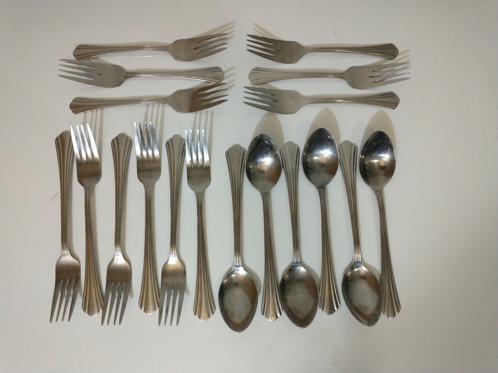 1847 Rogers Bros FREEMONT Int'l Silver Flatware Stainless Lot 18 Pc Fork Spoon