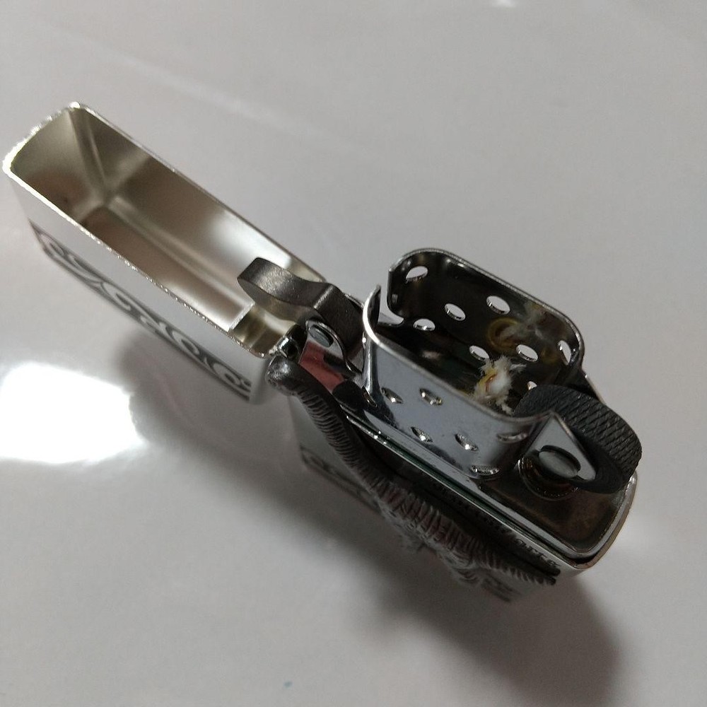 Zippo Customized Metal Dinosaur Silver One Sided Processing Lighter RegularOpens