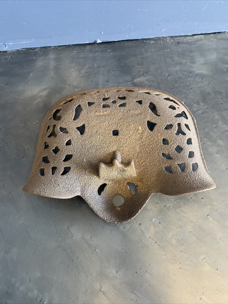 VINTAGE CAST IRON FARM SEAT