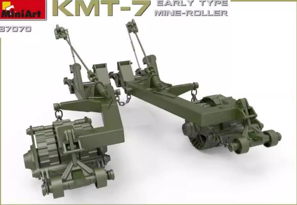 MINIART 37070 1/35 Scale KMT-7 Early Type Mine-Roller