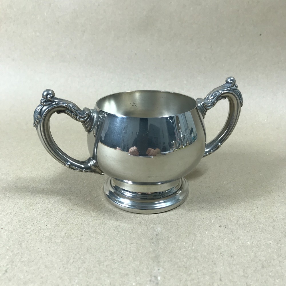 Oneida USA Silver Plate Double Handled Cup
