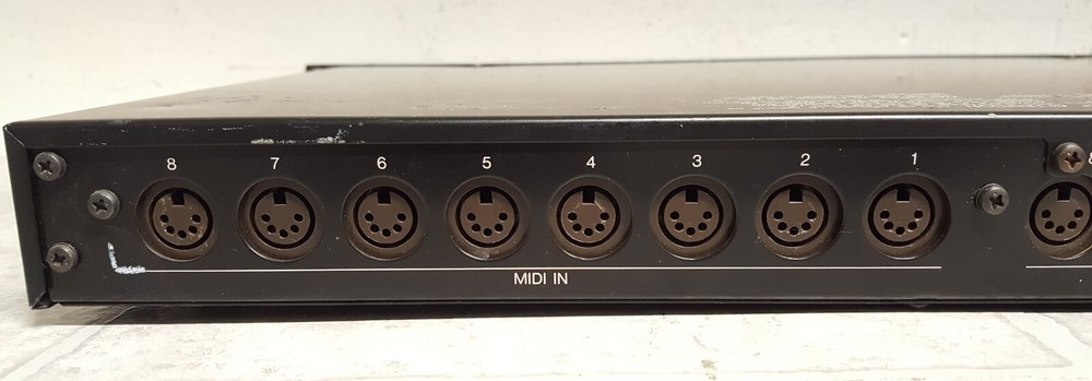 Yamaha MJC8 8x8 MIDI Junction Controller WORKS