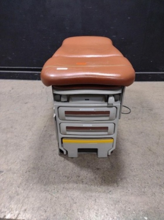 MIDMARK 604 EXAM TABLE