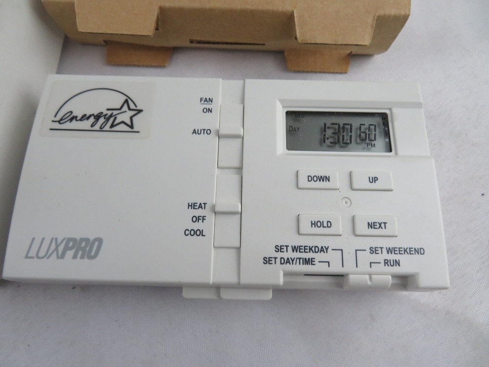 LUXPRO PSP211 Programmable Thermostat Heating and Cooling