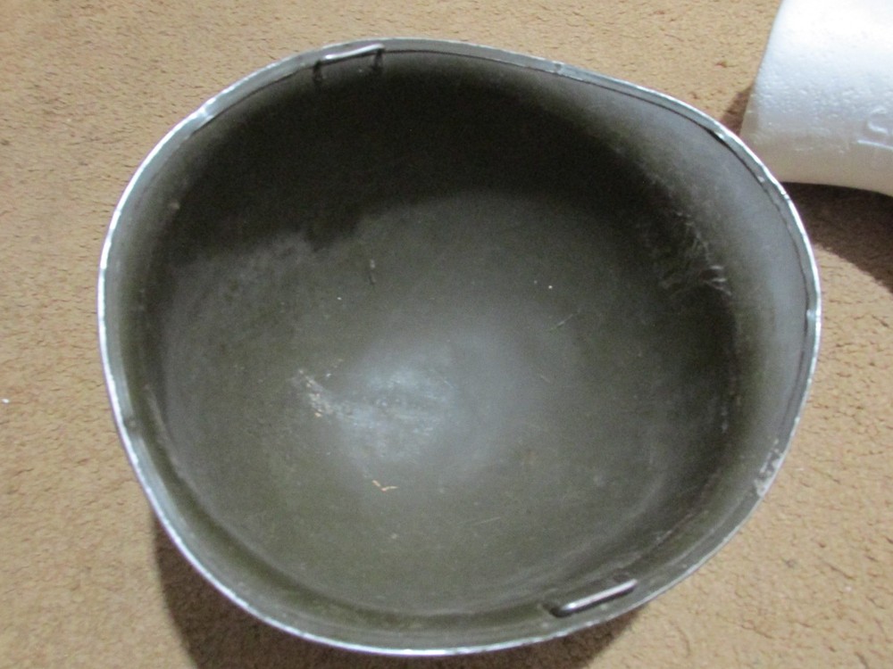 WW2 M1 fixed Bail helmet Named Lieutenant Capac liner
