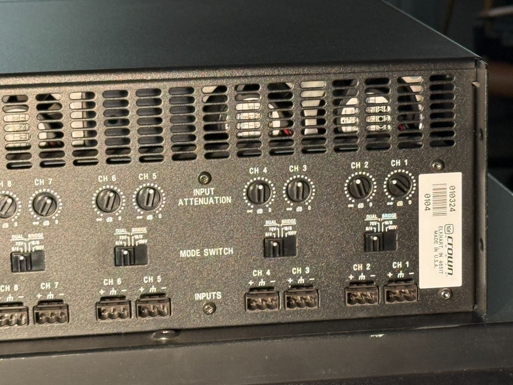Crown CTs 8200 8-Channel 200W Power Amplifier -Excellent