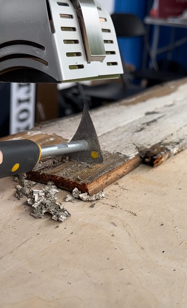 Speedheater Boomerang Scraper - Paint Scraper for Detailed Woodwork