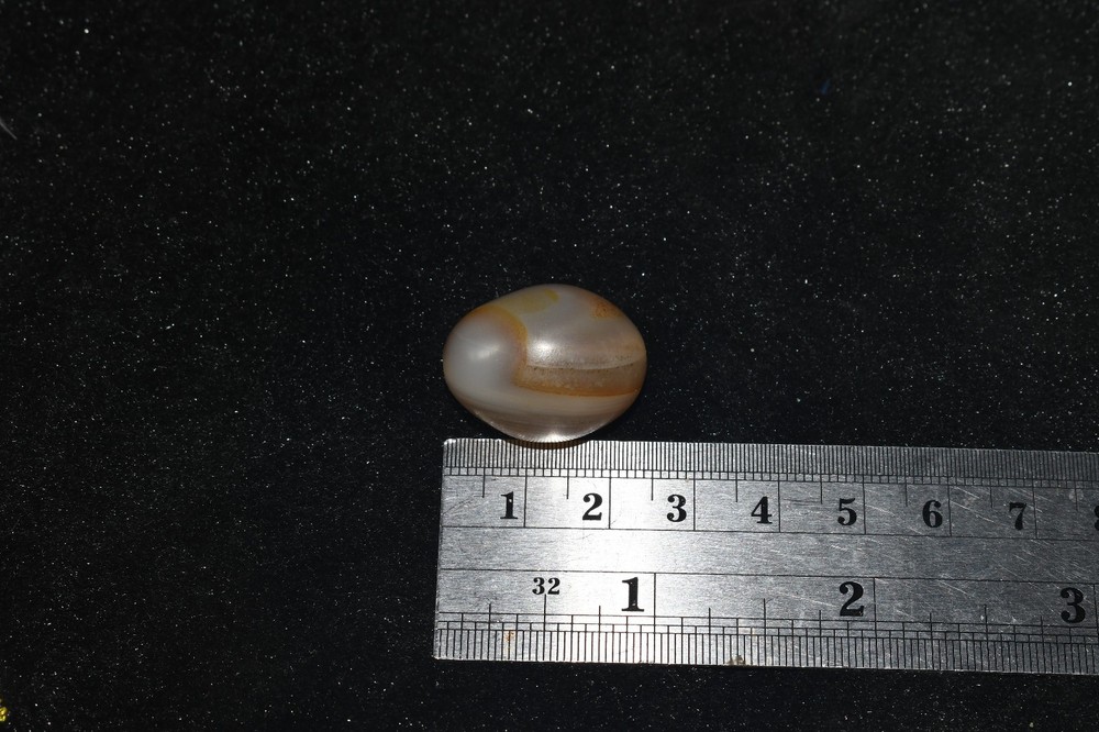 Authentic Ancient Central Asian Banded Agate Stone Dzi Bead in good Condition