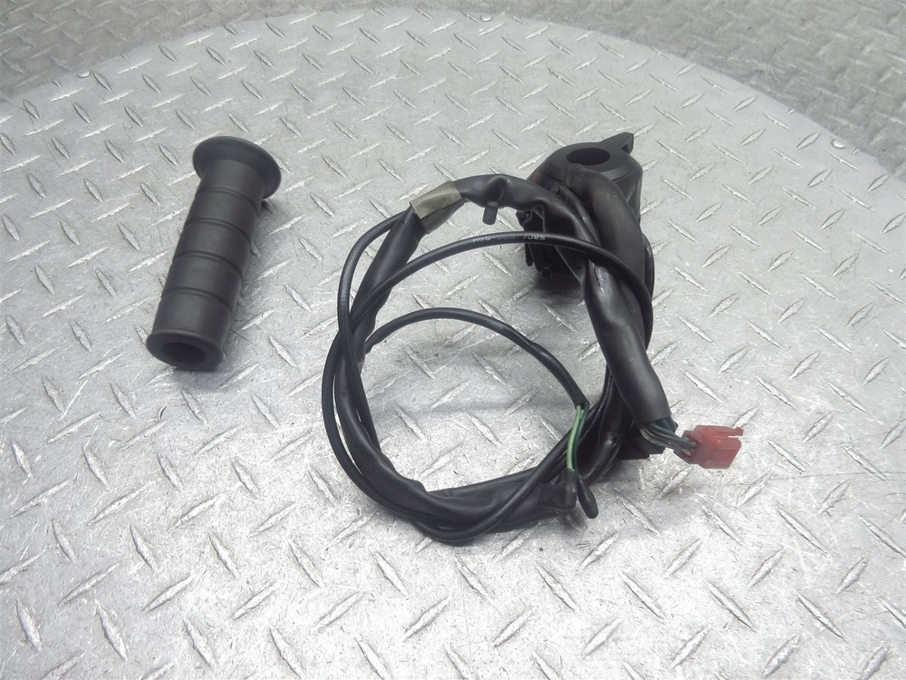 1998 98-00 Honda VFR800 Interceptor Right Handlebar Switch Throttle Control Grip