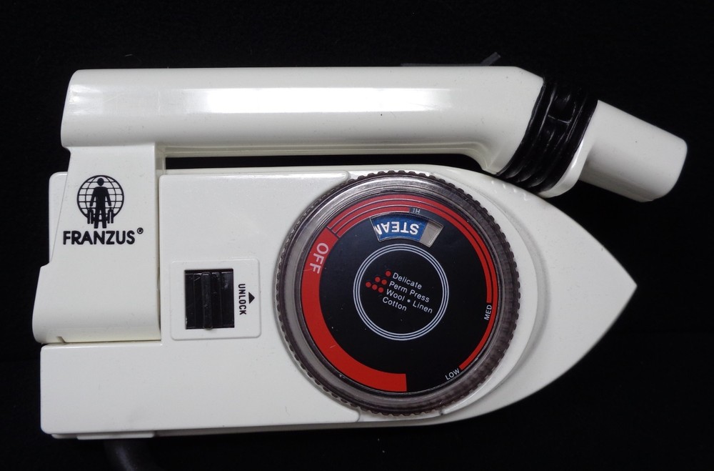 FRANZUS Travel-Lite Fold-Up Iron (NEW)