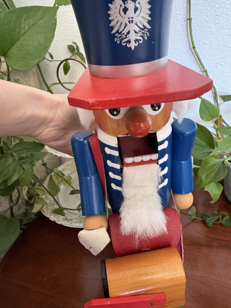 Steinbach nutcracker Mailman
