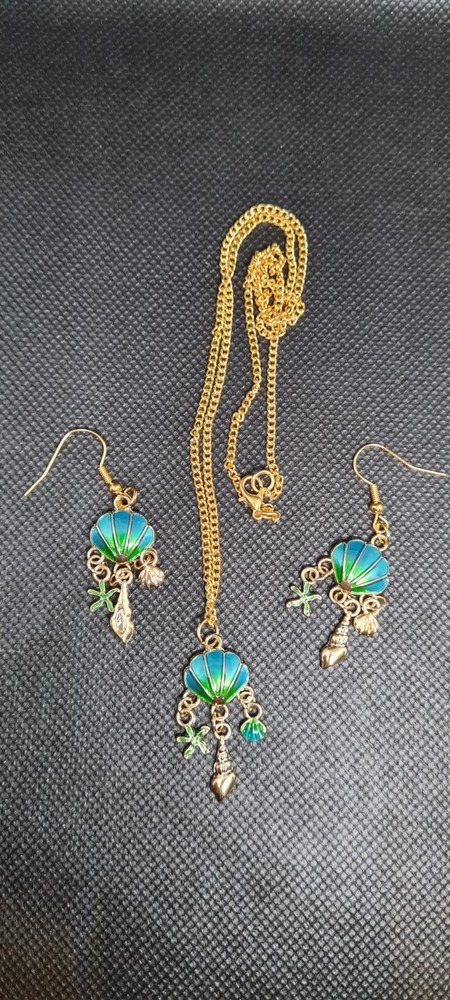 Necklace And Earring Set