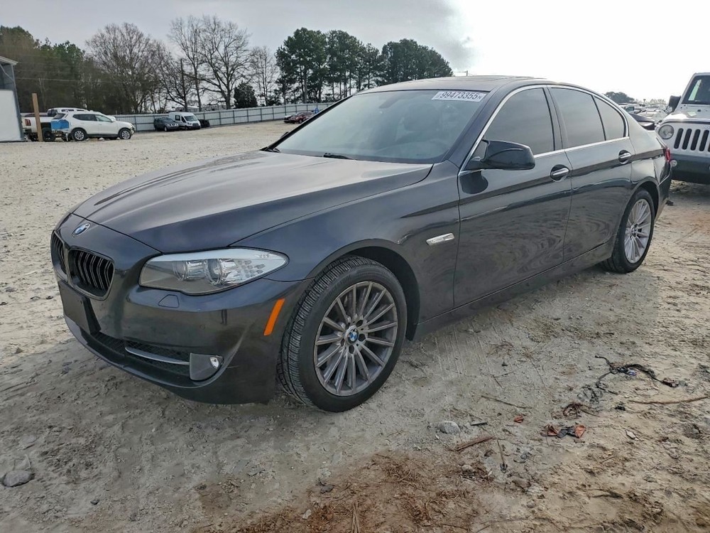 535I      2013 Glove Box 4950951