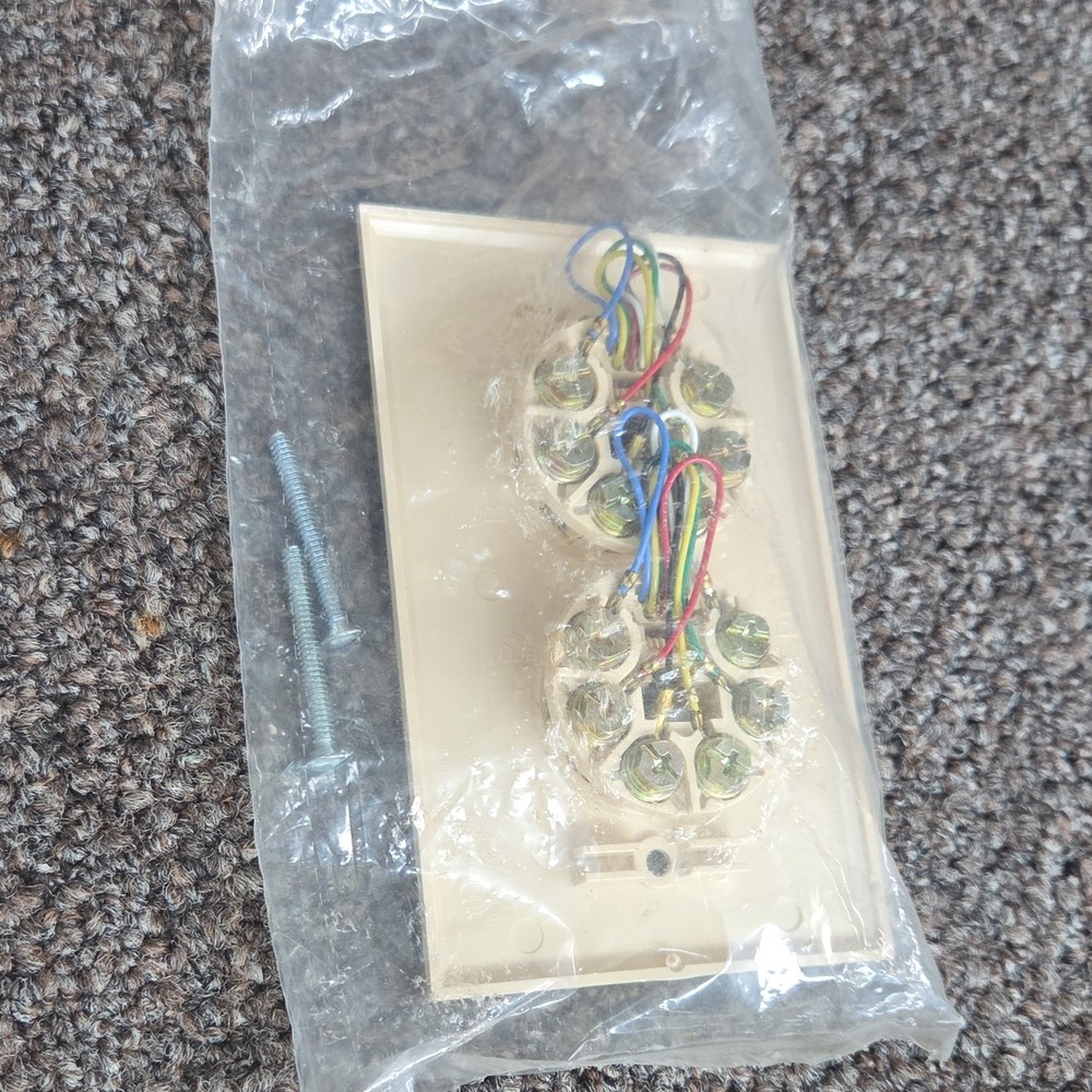 Suttle SE-625B3-6-50 Plate Mod Duplex Jack