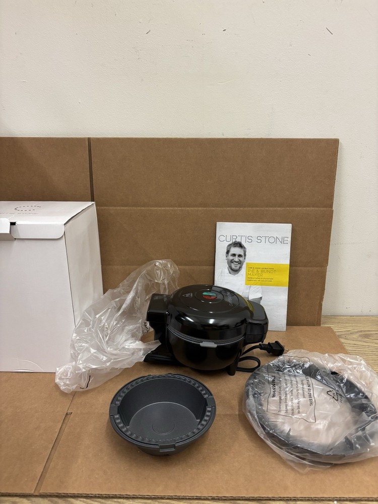 Curtis Stone Pie & Bundt Maker Black 10583BK