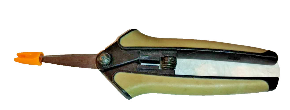 Fiskars® Multipurpose Garden Snips (8") Advanced 3-in-1 Blade Technology