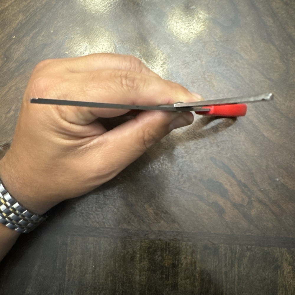 Vintage Comfortable High-Performance 8 Inch Red Scissors