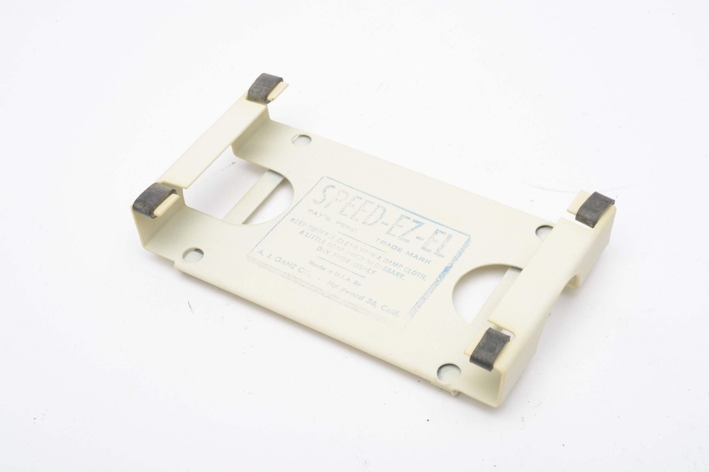 Speed-EZ-EL 2.5x3.5" Wallet size prints easel in box