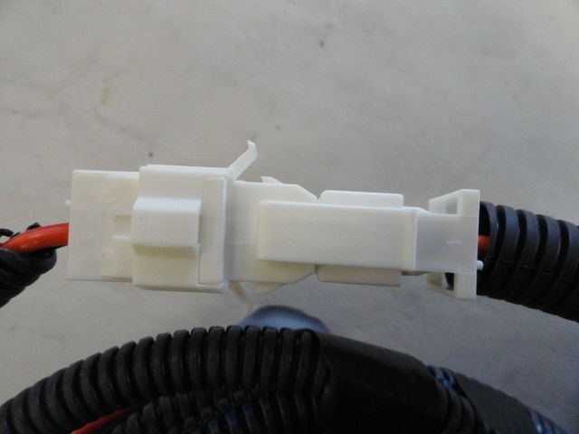 MASTERCRAFT SHOWER / SLICKBOOT SWITCH PANEL W/ WIRE HARNESS 241-01622-A BOAT