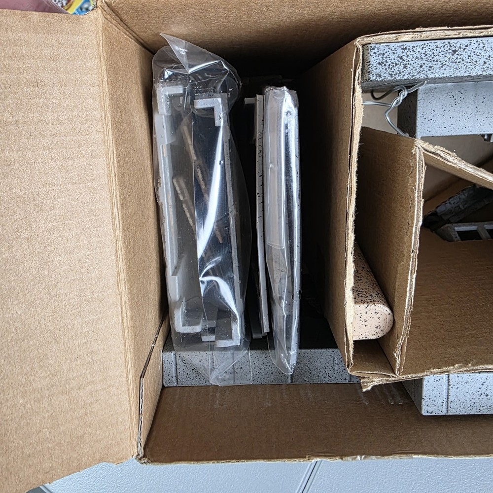 SPAWN ALLEY PLAYSET OPEN BAD BOX