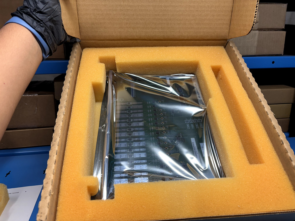 NEW - Siemens SIMATIC 505-2580 16-Point Isolated Input Module