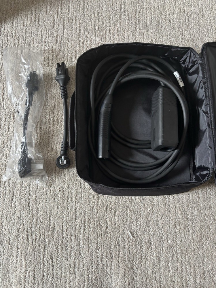 GM EV NACS CHARGER Dual Level Cord Set