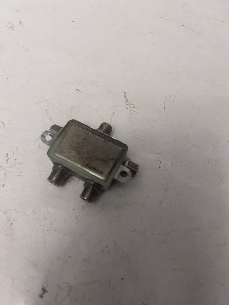 CP-444 splitter