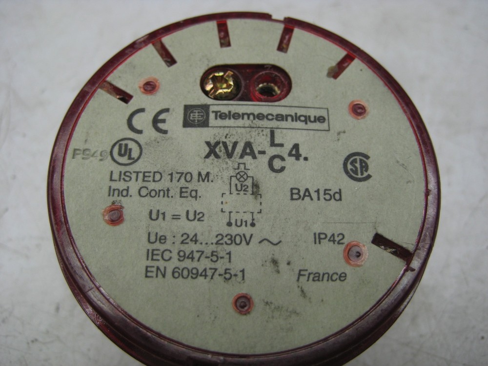 TELEMECANIQUE XVA-L4C RED STACKABLE LIGHT UNMP