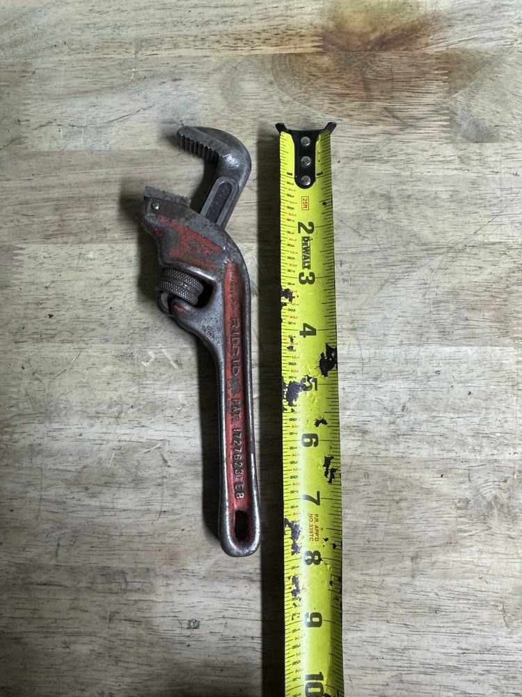 VINTAGE RIDGID E8 OFFSET PIPE WRENCH ELYRIA ,OH. USA