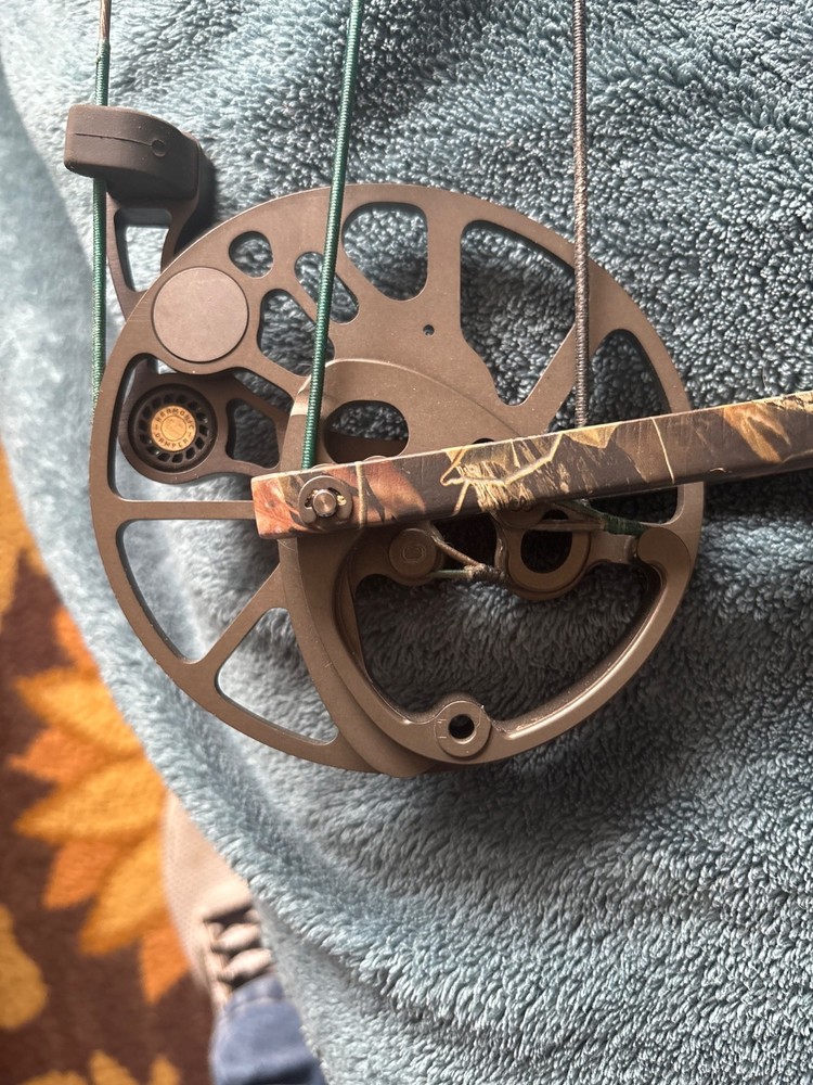 Mathews Switchback XT. 29/70. RH