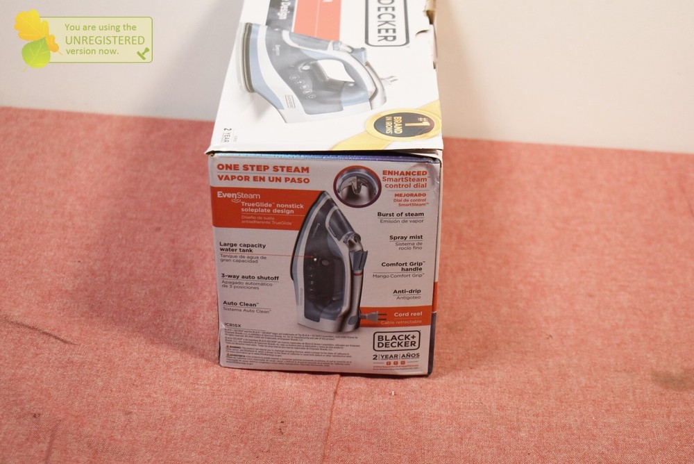 BLACK+DECKER Steam Iron Retractable Cord Gray