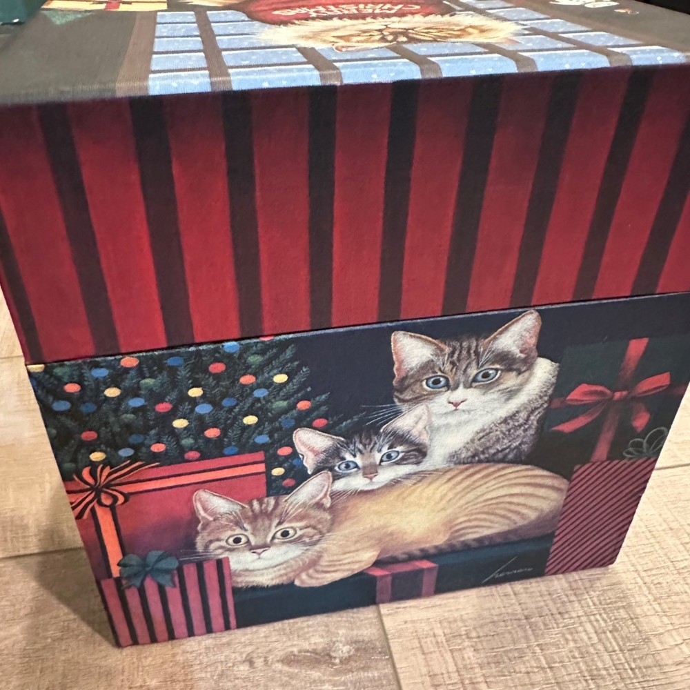 BOBS BOXES CHRISTMAS CAT STURDY CUBE BOX