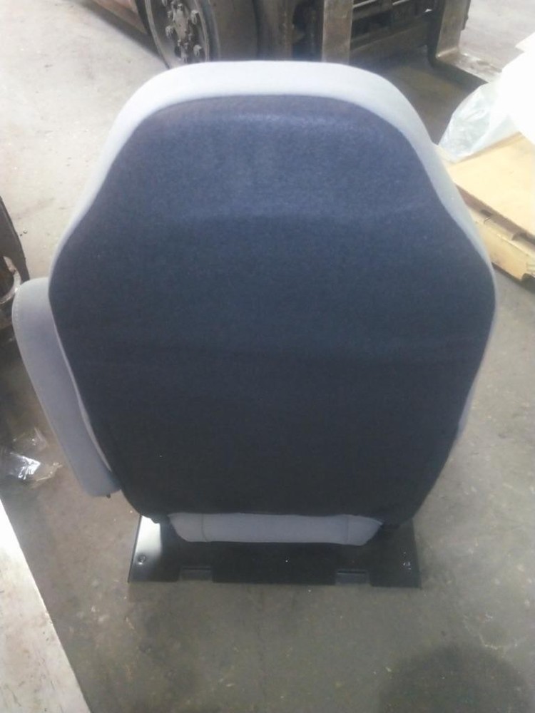 Replaces PETERBILT 579 FRONT SEAT , OH
