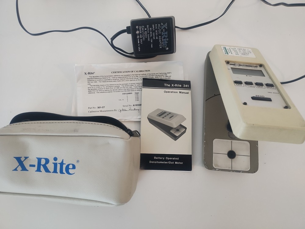 X-Rite 341  Dot Meter, Densitometer, Tester.Carry Case, AC plug,Operation Manual
