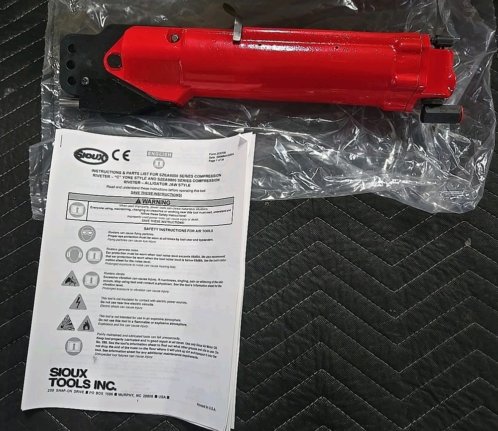 SIOUX Tools Compression Riveter SZEA8000  Max Force ( No Jaw ) Tool Only